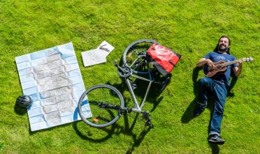 Sebastiano-Dessanay-377project_foto-di-francesca_ardau_1-372x221